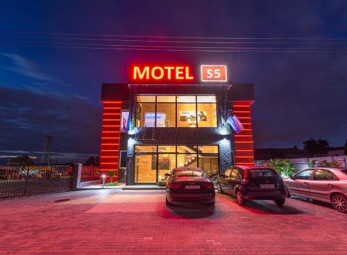Zbrachlin Hôtel | MOTEL S5
