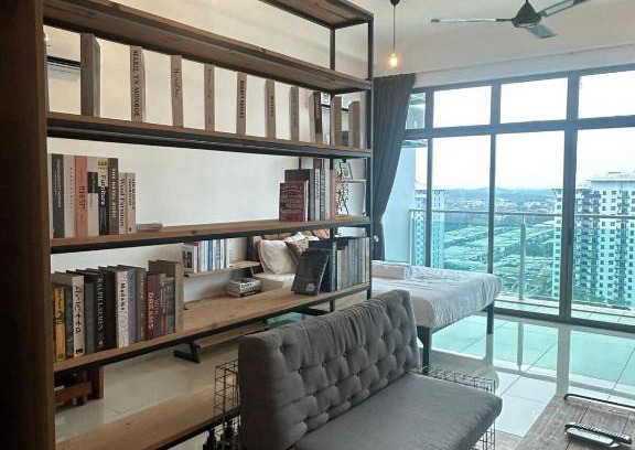 Taman Mount Austin Appartement | Mount Austin Lake View