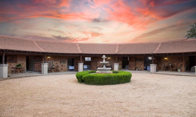 Lydenburg Maison | Mount High Luxury Stables