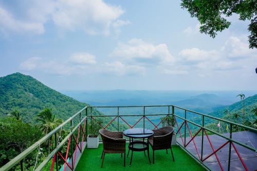 Quilandi Station Balnéaire | Mount Stratus Resort Vayalada