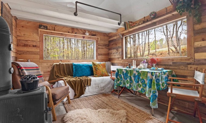 Bovina Center Appartement | Intimate Cabin Off Grid Mountain Hideaway