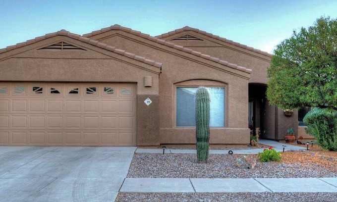 Oro Valley Maison | Mountain Calling 3BR by Casago
