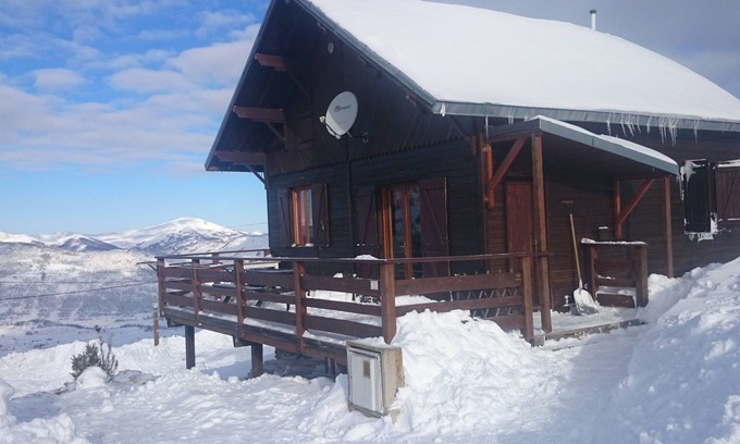 Camurac Chalet De Ski | Chalet de montagne aux pieds des piste à Camurac, coeur du pays cathare