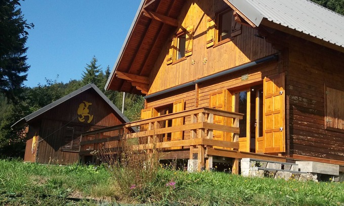 La Morte Chalet De Ski | Mountain Chalet for 14 Guests