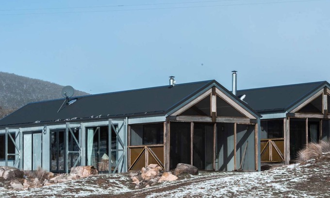 Crackenback Cabine | + MOUNTAIN LUXURY + Pets Welcome + SECLUSION +