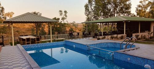 Bhilar Station Balnéaire | Mountain Meadows Resort