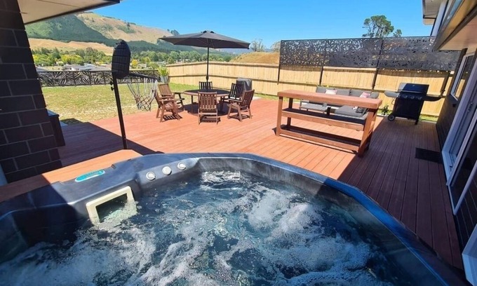 Ngongotaha Maison | Mountain View Getaway