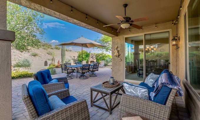 San Tan Valley Maison | Maison avec vue sur la montagne joliment décorée à Solera