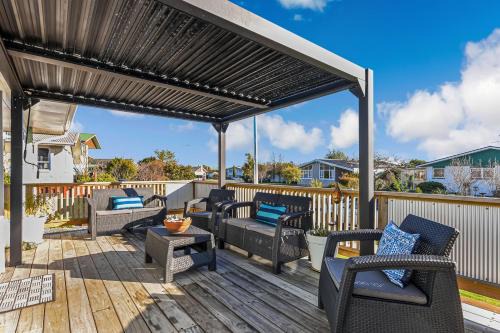 Stoke Maison | Mountain View - Nelson Holiday Home