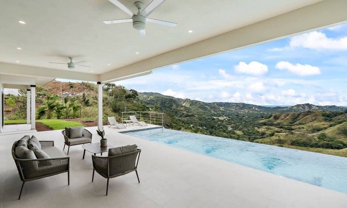 Coco Maison | Mountaintop 4-Bedroom with Pool, Huge Views