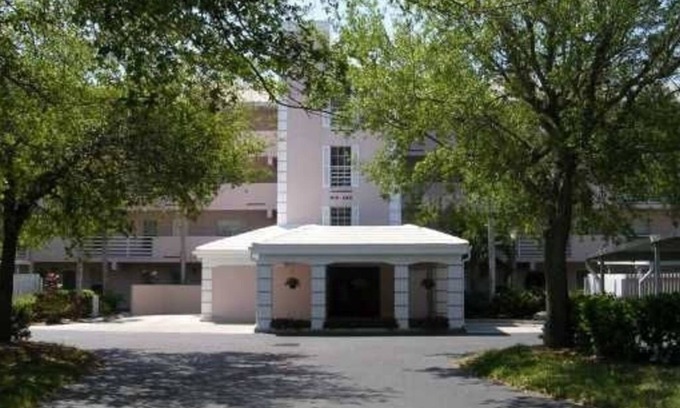 Plantation Copropriété | Vous déménagez en Floride? Besoin d'hébergement à court terme?