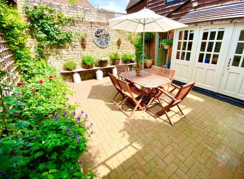 Midhurst Maison | Mowers Mews