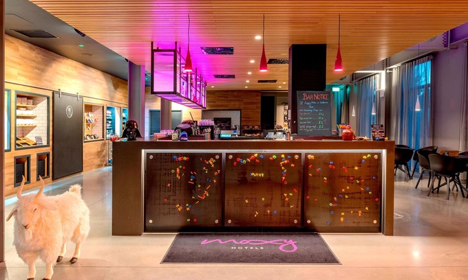 Custom House Hôtel | Moxy London Excel