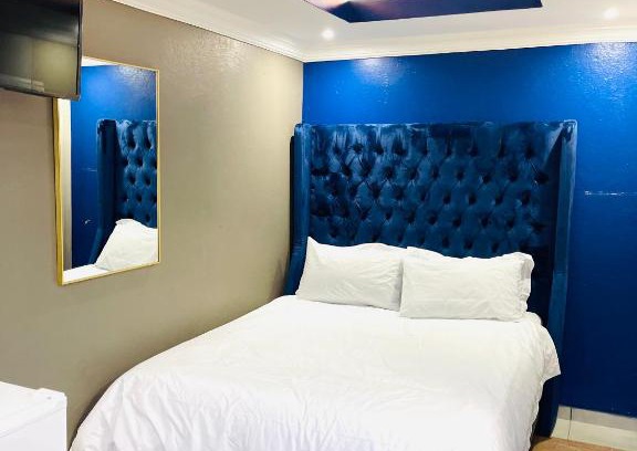 Thembisile Maison | Mpisana boutique guesthouse