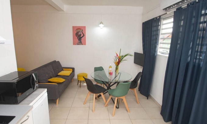 Saint-Pierre Appartement | La Kalenda - Studio climatisé