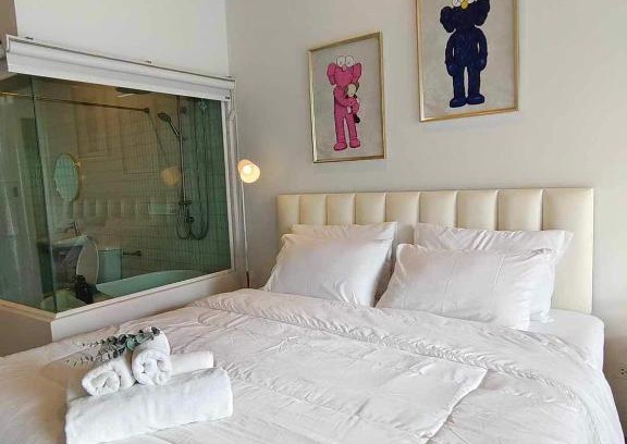 Bangkok City Centre Appartement | Mr Black & Ms White -Self Check in accommodation
