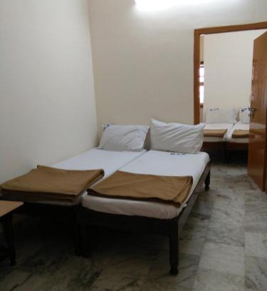 Tirupati Cabine | MSR Lodge