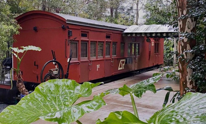 Mount Nebo Maison | Mt Nebo Railway Carriage and Chalet