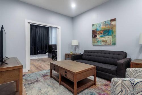 Old Town Appartement | MTM Fully Furnished Rental in Old Town - 2 beds