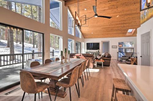 Kachina Village Maison | Mtn-View Cabin with Game Room and Deck in Flagstaff