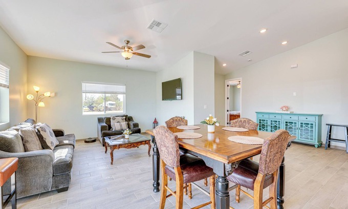 Casa Grande Maison | Mtn Views: Spacious Family Home in Casa Grande!