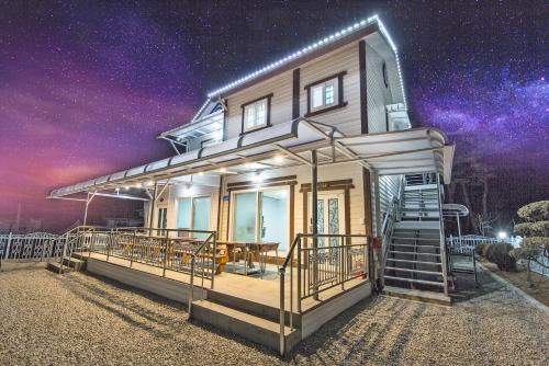 Boryeong Maison | Muchangpo Chamjoeun Pension