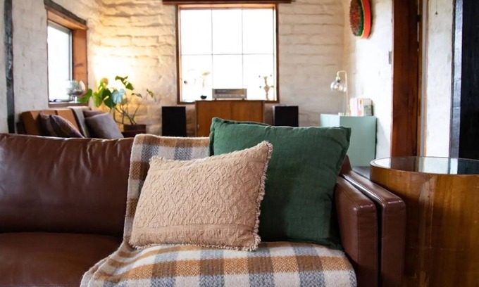 Chewton Bushlands Maison | Mud Brick Eco Retreat | 15 mins from Castlemaine