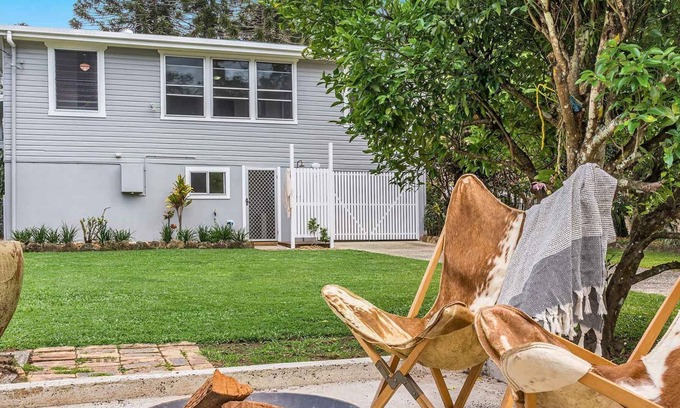 Mullumbimby Maison | Mullum River House - waterfront heritage home