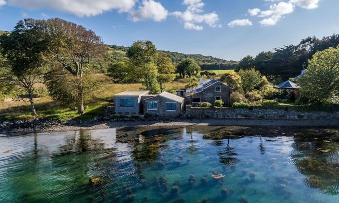 Dunbeacon Cottage | Mulroe Cove - Studio