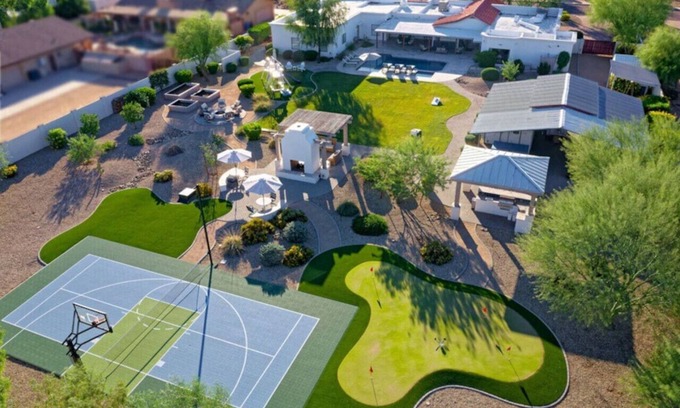 Paradise Valley Village Maison | Multi-Million Dollar Estate, Pickle Ball, Heated Pool, Spa, B-Ball, Putt-Putt