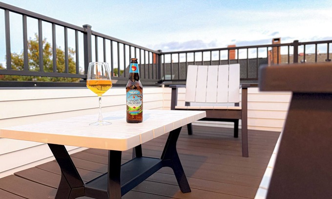 Portsmouth Appartement | Music City Vibe ~ Luxe ~ PVT Deck ~ DWTN ~ <2min to MKT SQ
