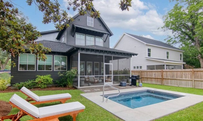 Mount Pleasant Maison | Music Manor / 3-King Beds w/ Pool,mins to Beach&DT