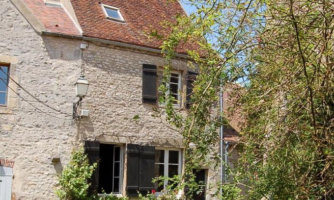 Vezelay Maison | MUSIROSA