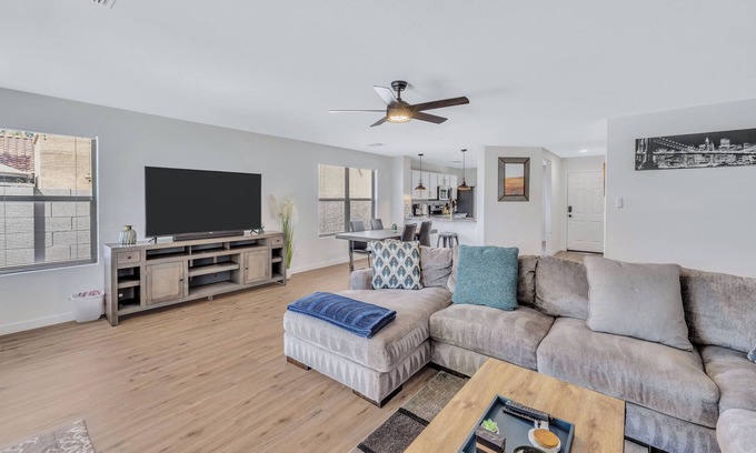 Mirador Estates Maison | MUST SEE! Large 3-Bedroom Home in Downtown Gilbert