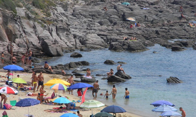 Portoscuso Villa | Mon refuge fleuri dans les vagues