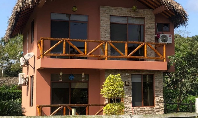 Olon Maison | My Paradise: A beach house, perfect seaside retreat with a rustic mountain twist