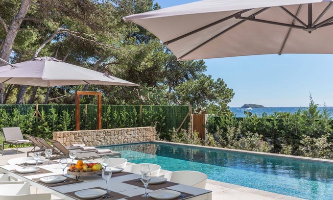 Cala Pada Villa | Villa à Santa Eulària Des Riu avec 4 chambres à coucher, 8 couchages