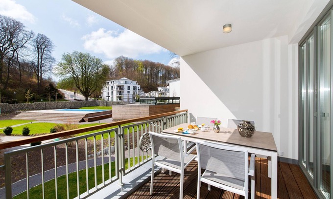 Binz Appartement | "My time out": Luxurious wellness suite with pool, sauna & infrared cabin