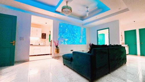 Gurugram Appartement | Mykonos Sky Penthouse Rooftop Pool 150" Cinema