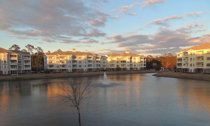 Central Myrtle Beach Copropriété | Myrtle Beach, SC, USA-Condo récemment rénové à seulement 1,5 km de la plage !!
