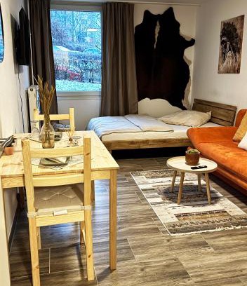Am Homburg Appartement | Nähe Uni Campus inklusive Parkplatz Boho-Suite by Rentigo - Perfekt für einen Aufenthalt in Zentrumnähe!