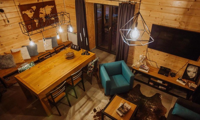 Krzyzowka Maison | N°75- Na Uboczu
