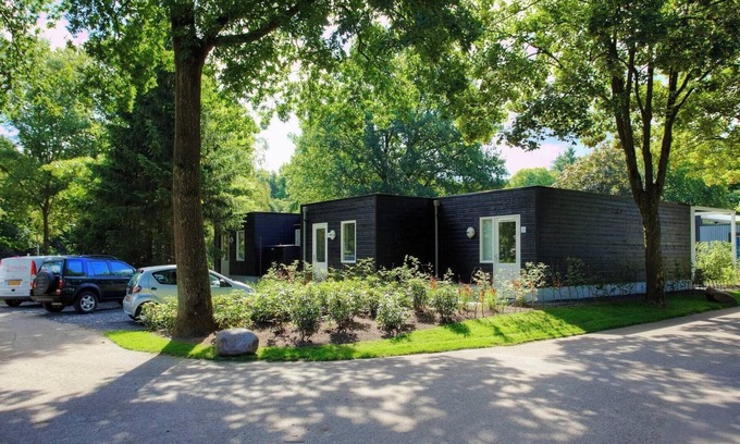 Schaarsbergen Maison | Studio with living/bedroom and 2 single beds