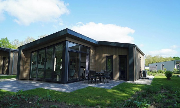 Kaatsheuvel Maison | Chalet with 3 bedrooms and a terrace