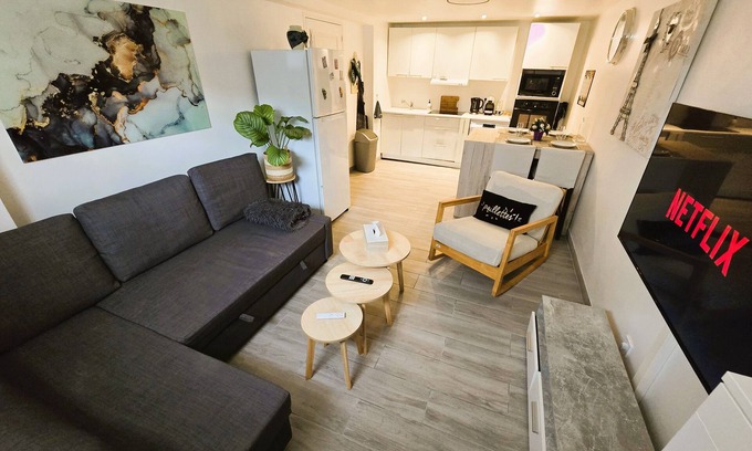 Pierrelaye Appartement | Nest of suburban tranquility