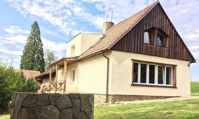 Polzov Maison | NA SAMOTĚ U LESA - dům se zahradou, úplné soukromí, kousek do Českého Krumlova