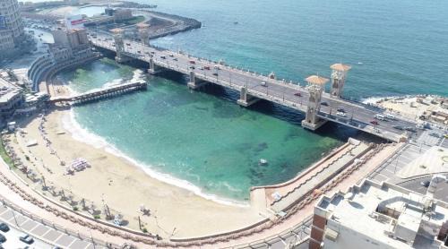 Alexandria Appartement | Nabeel Homes - Panoramic Seaview Condo in Stanley