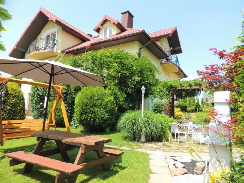 Solina Maison | Nad Wąwozem POKOJE I DOMKI 660-271-050 Polańczyk