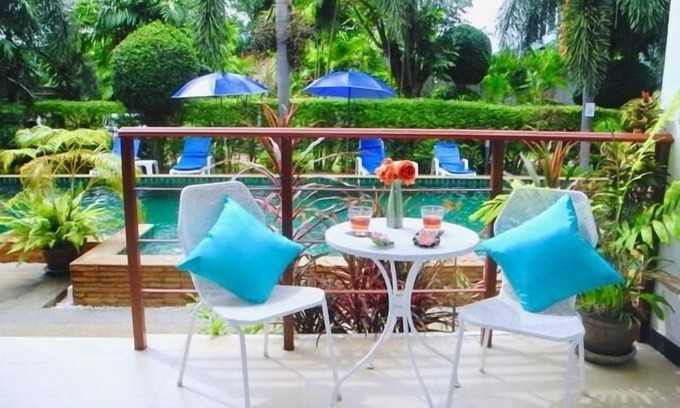 Nai Harn Appartement | Nai Harn: 1 chambre à coucher près de