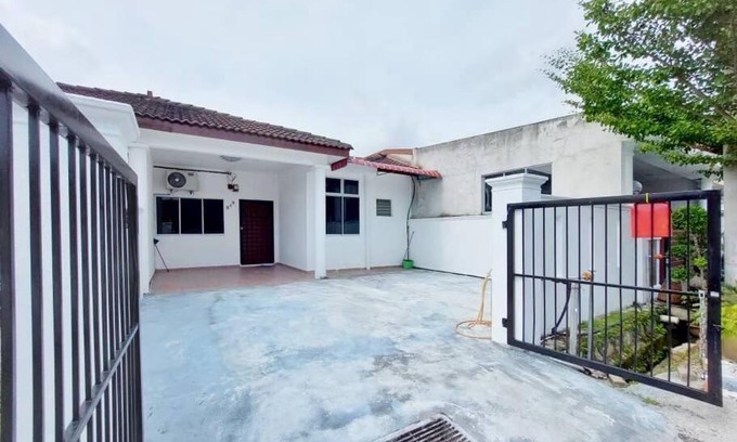Kampung Kayu Ara Maison | NAJHAN HOMESTAY : Berehat macam kek ghumah yo.